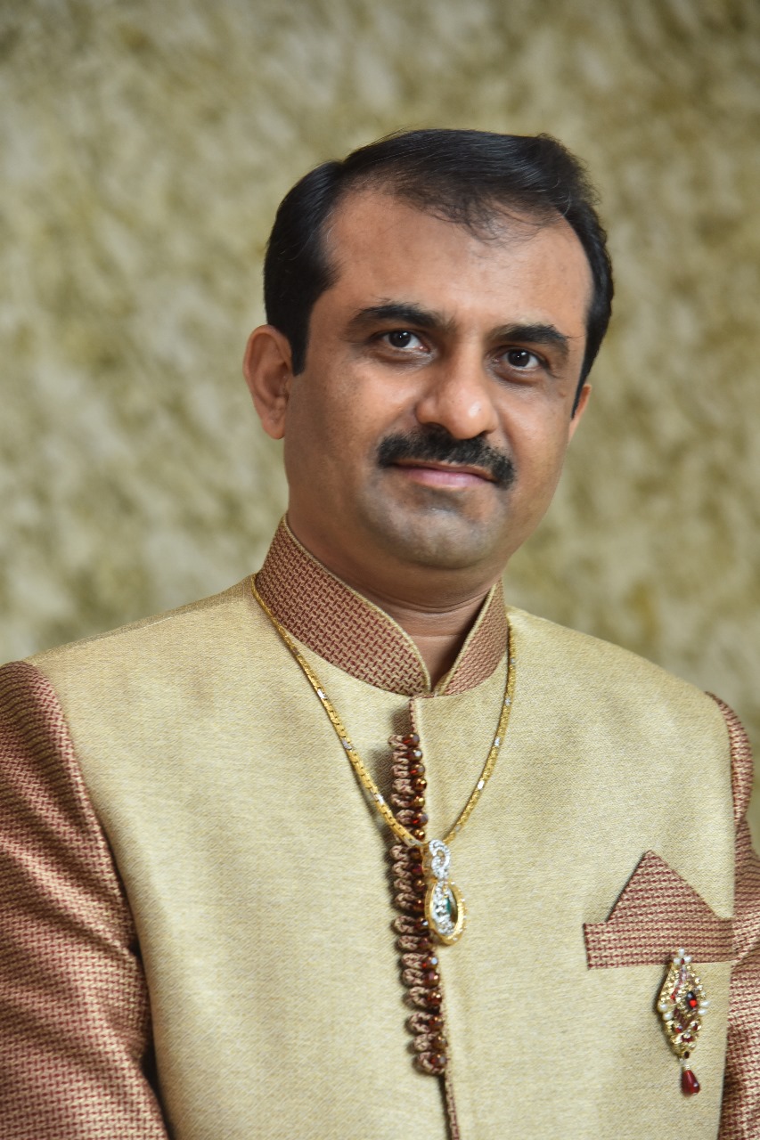 Divyesh Chandulal Savla